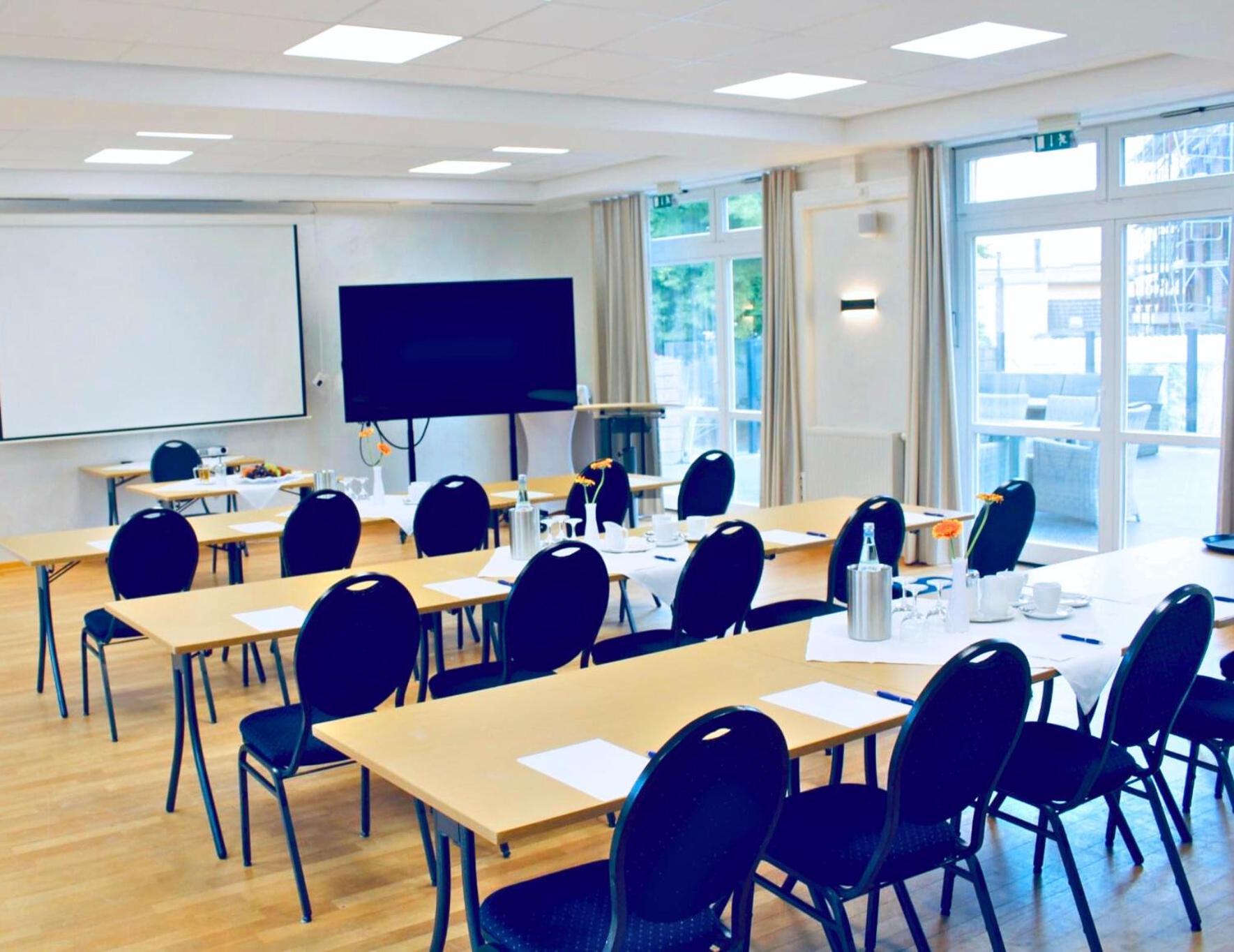 Hotel Adler & Eventlocation Gmbh Itzehoe Ngoại thất bức ảnh
