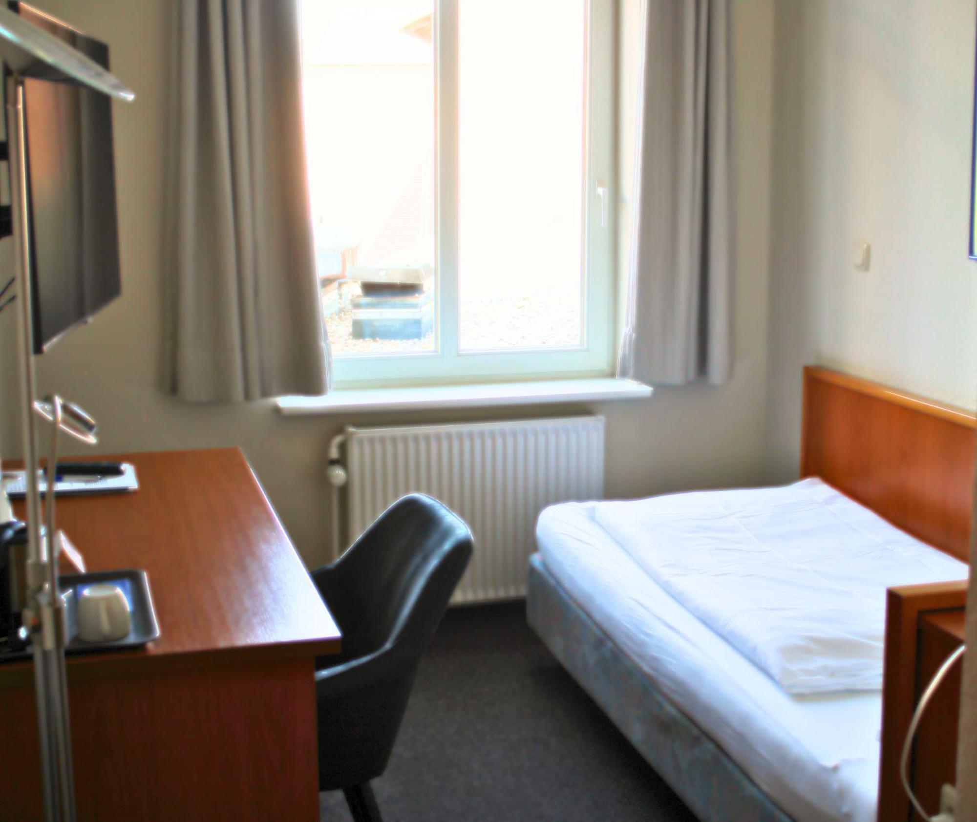 Hotel Adler & Eventlocation Gmbh Itzehoe Ngoại thất bức ảnh